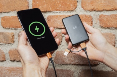 Logotrade Firmengeschenke das Foto: 5.000mAh 5W Wireless Powerbank aus RCS recyceltem Kunststoff