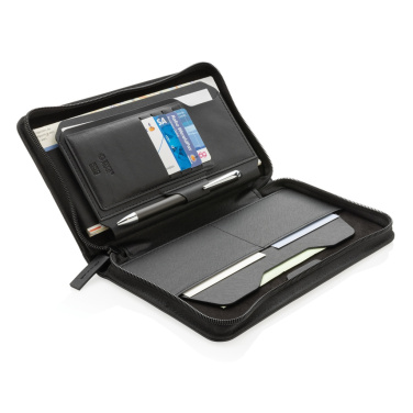 Logotrade Werbeartikel das Foto: Swiss Peak Heritage RCS rPU RFID Travel Wallet