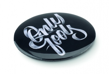 Logotrade Werbegeschenke das Foto: Magnet-Badge mit Kapselheber