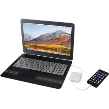 Logotrade Werbeartikel das Foto: Gloas Aufrollbares 5 in 1 Kabel aus Recyclingmaterial mit Datensynchronisierung und 100 W Schnellladefunktion sowie Smartphone Toolkit