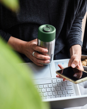 Logotrade Werbeartikel das Foto: Black+Blum isolierter, auslaufsicherer Becher aus Edelstahl