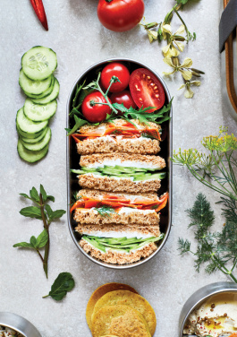 Logotrade werbemittel das Foto: Black+Blum Stainless Steel Double Bento Box