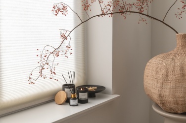 Logotrade promotional giveaways photo of: Ukiyo deluxe scented candle with bamboo lid