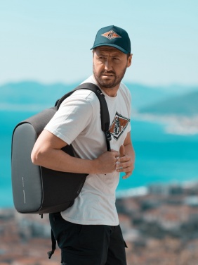 Logo trade firmakingi pilt: Bobby Hero Väike vargusevastane seljakott