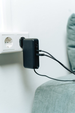 Logotrade reklaamkingi foto: Urban Vitamin Eureka hübriid GANcharger 10000mah akupank 65W