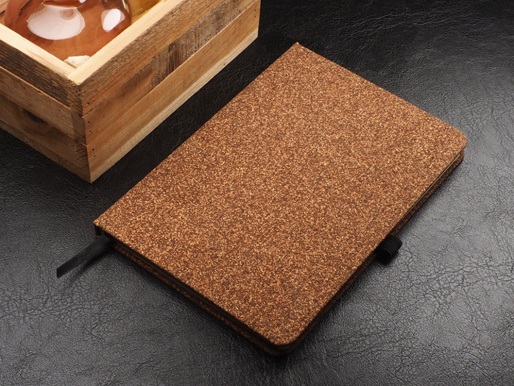 Logotrade reklaamkingi foto: Märkmik korgist kaantega 219635102