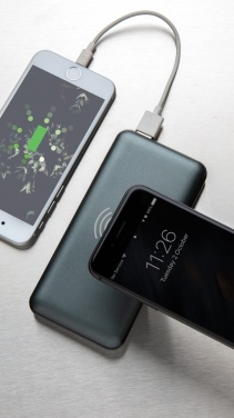 Logotrade mainoslahjat ja liikelahjat tuotekuva: 10 000 mAh:n 10W langaton PD-varavirtalähde