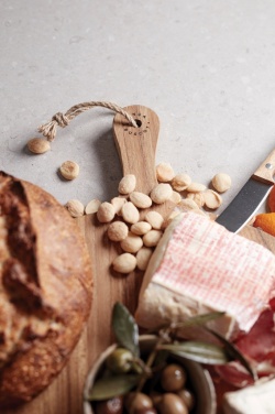 Logotrade dāvanas foto: VINGA Buscot Round Serving Board