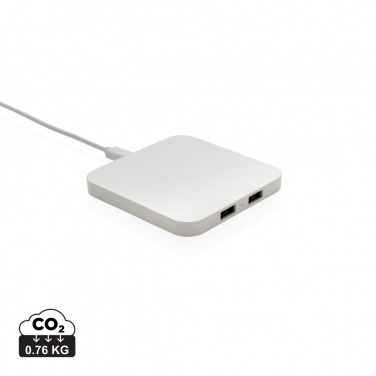 Logotrade logo dāvanas foto: RCS pārstrādāta plastmasas 10 W bezvadu lādētājs ar USB portiem