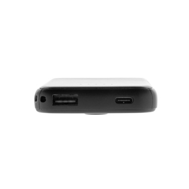 Logotrade Ideja dāvanas foto: Zvaigžņu RCS pārstrādātās plastmasas 5000 mah 5 W magnētiskā jauda