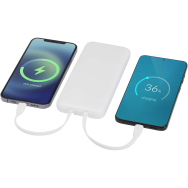 Logotrade korporatīvās dāvanas foto: Adhil 10.000 mAh 10W pārstrādātas plastmasas pārnēsājamais akumulators ar 2 iebūvētiem kabeļiem