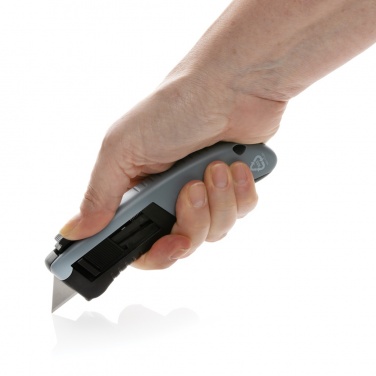Logotrade profilprodukter bild: Kniv auto indragning RCS certifierad återvunnen plast