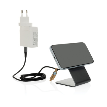 Logotrade presentreklam bild: Terra aluminium 15W magnetisk trådlös telefonställ för mobil