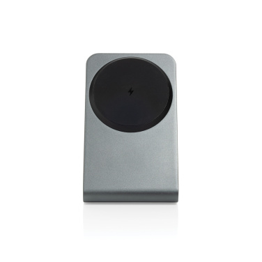Logotrade presentreklam bild: Terra aluminium 15W magnetisk trådlös telefonställ för mobil