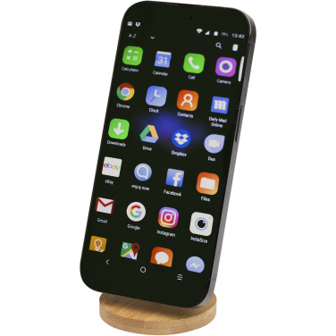 Logotrade kampanjprodukter bild: Alcor vikbart magnetiskt telefonställ av återvunnen plast med detaljer i bambu