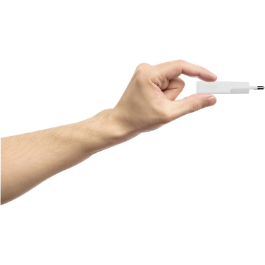 Logotrade presentreklam bild: Xtorm XG2SL033 Go2 SlimLine 33 W laddare