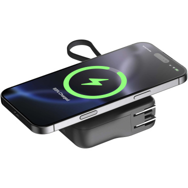 Logotrade reklamprodukter bild: Xtorm TravelPro 30 W 3-i-1-reseladdare på 10 000 mAh